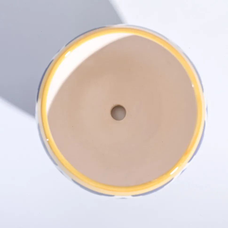 Apple Ceramic Pot (6.6 Inch Diameter)