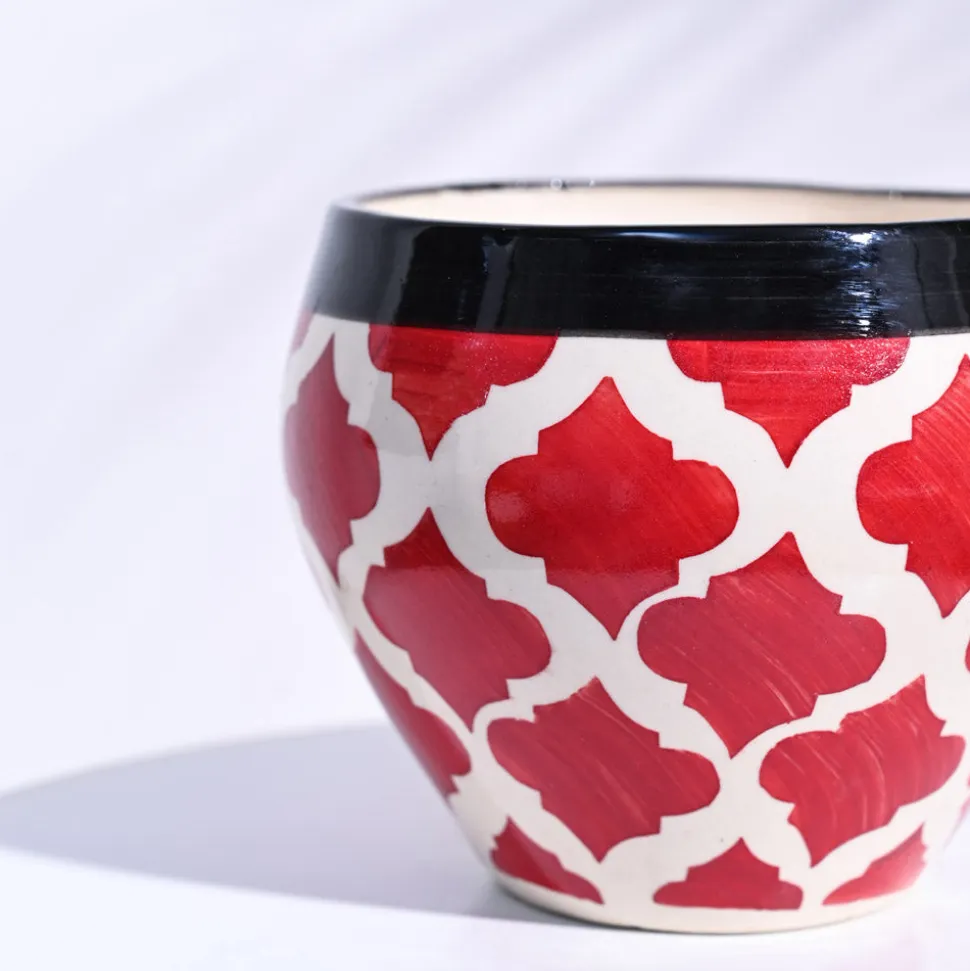Apple Ceramic Pot (6.6 Inch Diameter)