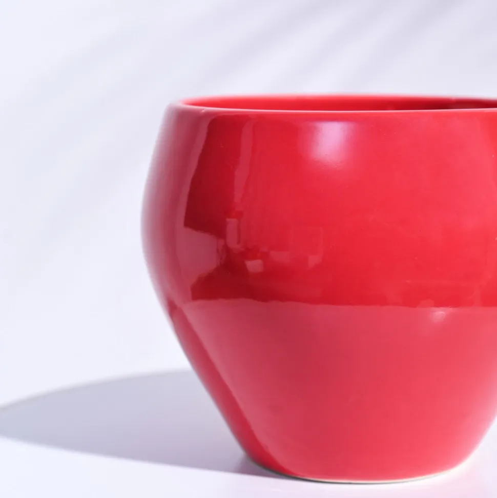 Apple Ceramic Pot (6.6 Inch Diameter)