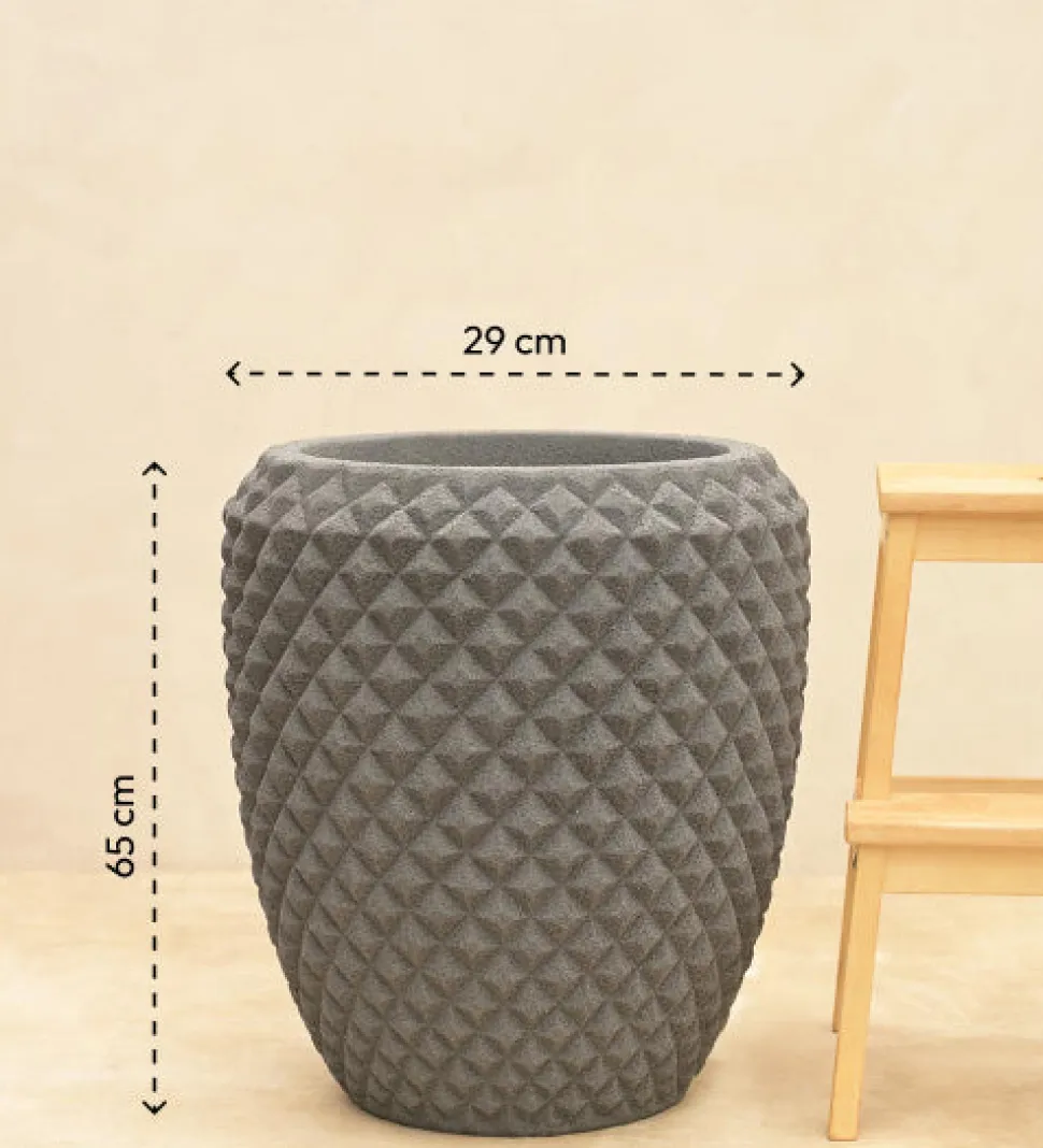 Diamond Low Planter