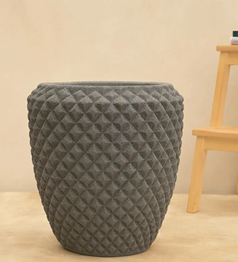 Diamond Low Planter
