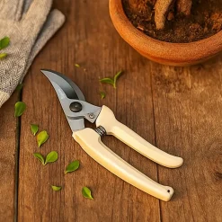 Handy Bypass Pruner