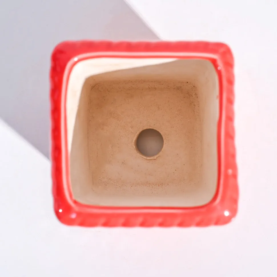Honeycomb Ceramic Pot (4 Inch Width)