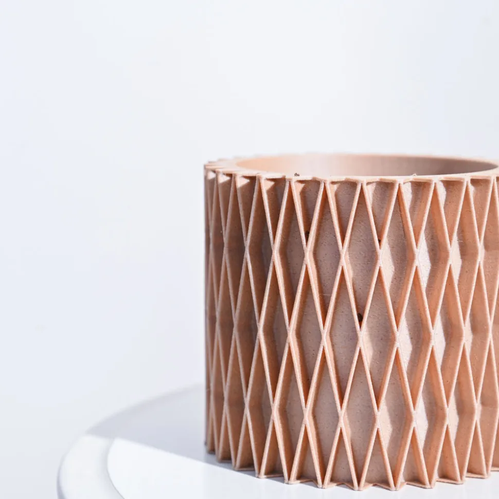 Interlace Charm Wooden Pot