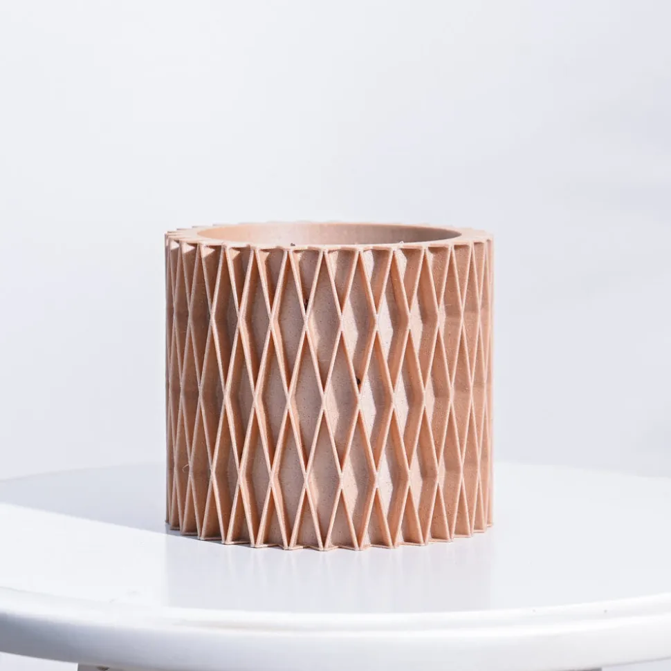 Interlace Charm Wooden Pot