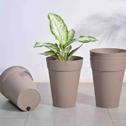 Rome Plastic Planter